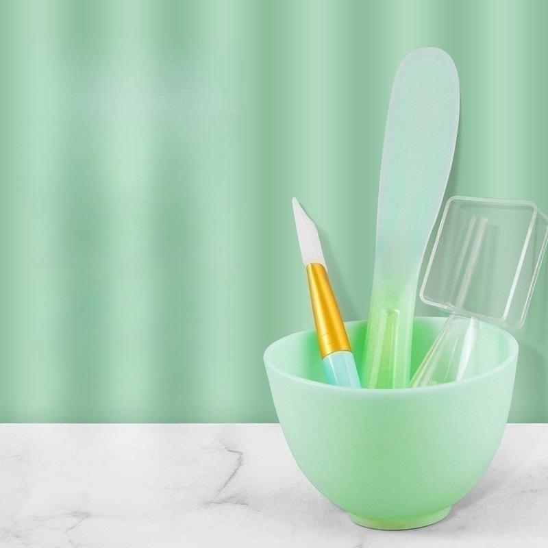 

4/5Pcs Silicone Face Mask Bowl, Brush, and Spoon Set - Beauty Salon Spa Tools