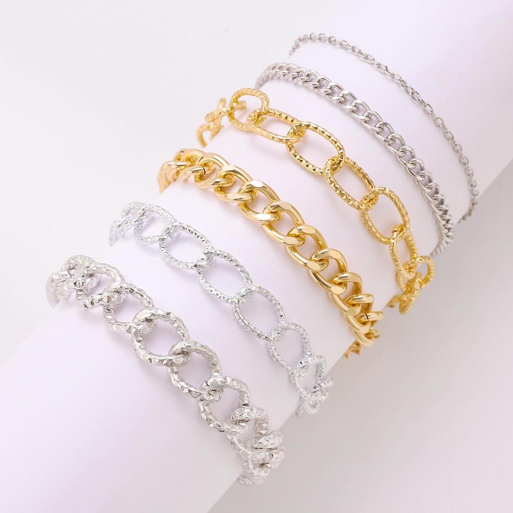 Set de Pulseras de Diamantes de Aleación: Pulseras Punk Apilables de Estilo Europeo y Americano para Mujer (4 piezas)