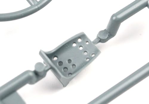 PLATZ 1/48 WWII Japanese Navy Zero Fighter Type 21, 1st Air Squadron (Aircraft Carriers Akagi/Kaga) Plastic Model AE-35 (Airplane)