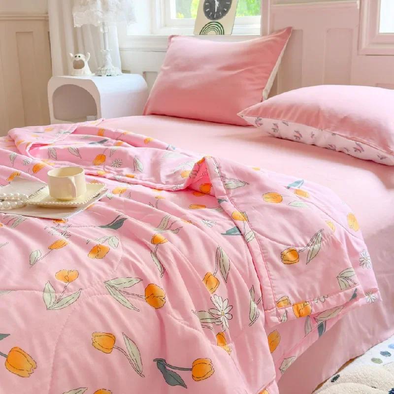 Cartoon Bear Printed Summer Quilt Lightweight Soft Cooling Blankets Machine Washable Single Double Size Thin Quilted Blanket