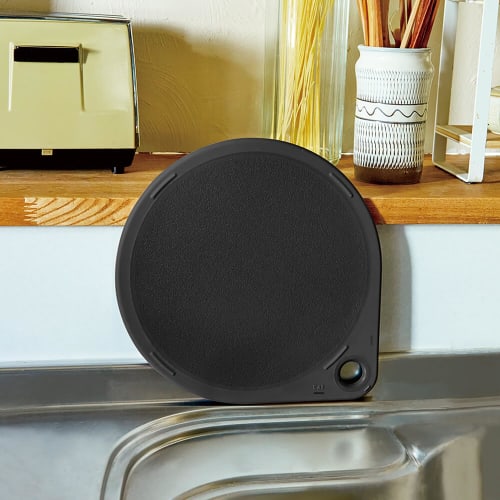 Kai Corporation AP5333 25cm Cutting Board, Dishwasher Safe, Easy to Clean, Round Cutting Board, Black