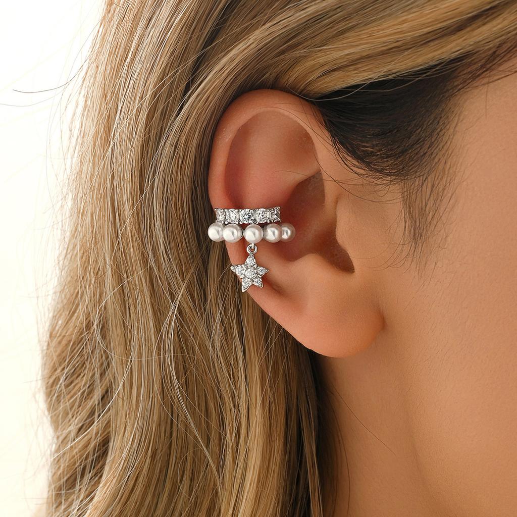 Korean Version of Fashionable and Gentle Star Earrings Without Ear Holes, Niche and Versatile Design, High-end Ear Clip Earrings