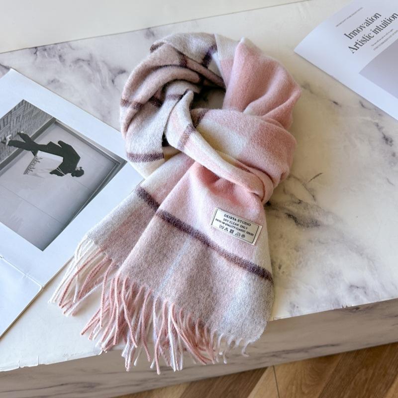 100% Sheep's Wool Scarf, Classic British Style, New Winter Arrival for Men & Women, Warm Neck Warmer