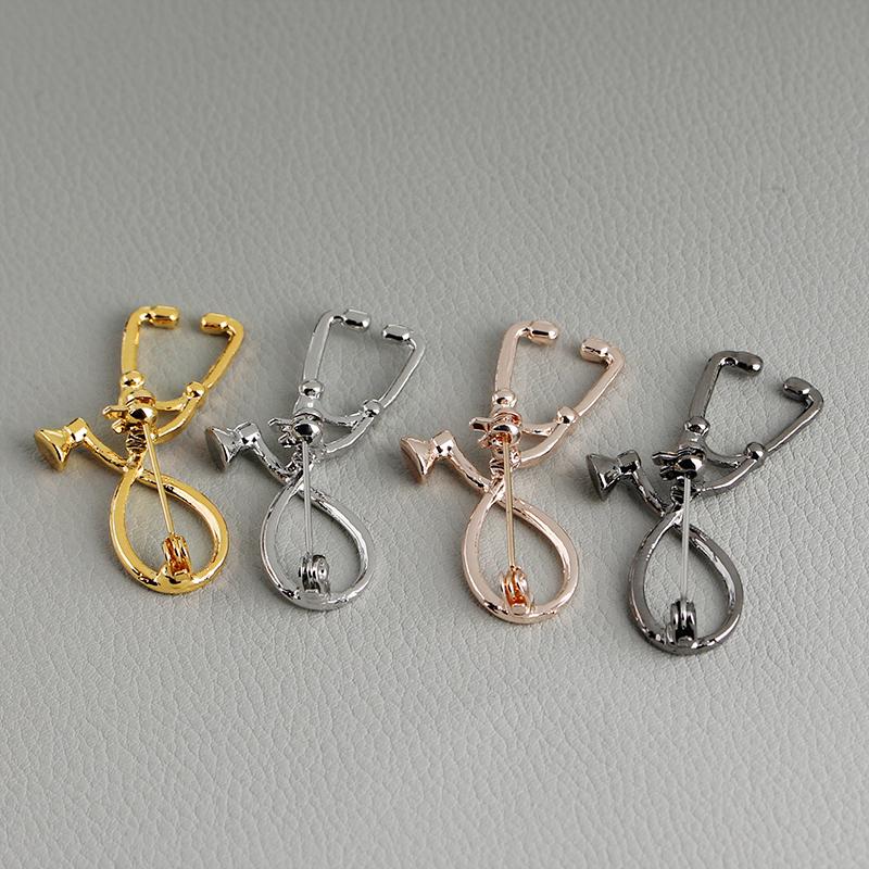 4 Farben Lustige Stethoskop Anstecknadeln Gold Silber Roségold Schwarz Beschichtete Anstecker Für Ärzte und Medizinstudenten Abzeichen
