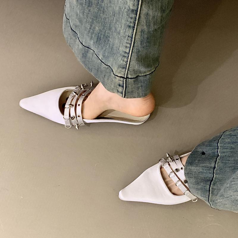 2026 Summer New Brand Women Slipper Fashion Rivet Pointed Toe Slip On Mules Shoes Soft Flat Heel Elegant Outdoor Dress