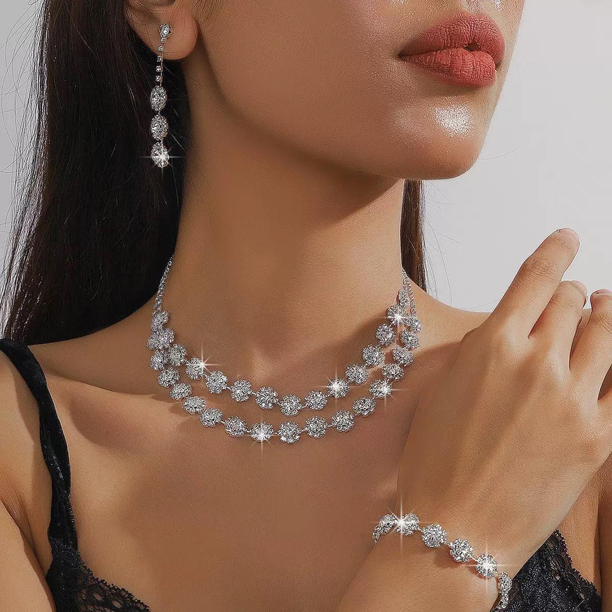 

2026 Claw Chain Rhinestone Bridal Necklace Earrings Collection Set Banquet Prom Jewelry 45CM