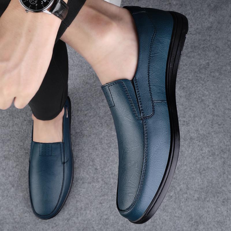 Mode Echtes Leder Herren Slipper Handgefertigt Klassische Business Falts Sommer Herren Freizeitschuhe Slip-On Mocasines Weichsohlige Laufschuhe