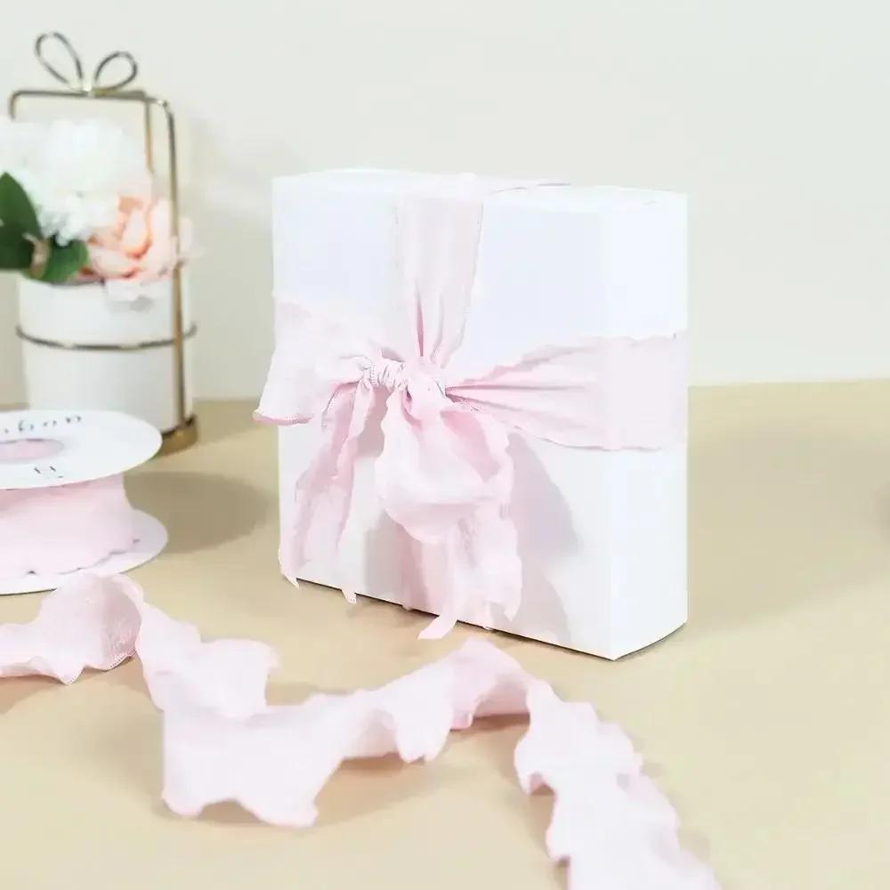 Nastri in Filo a Coda di Pesce da 10 Iarde Bordo Ondulato Pieghettato Nastro in Chiffon Materiale per Confezionamento Regali Decorazioni Fiori per Matrimoni Feste di Compleanno Fai da Te