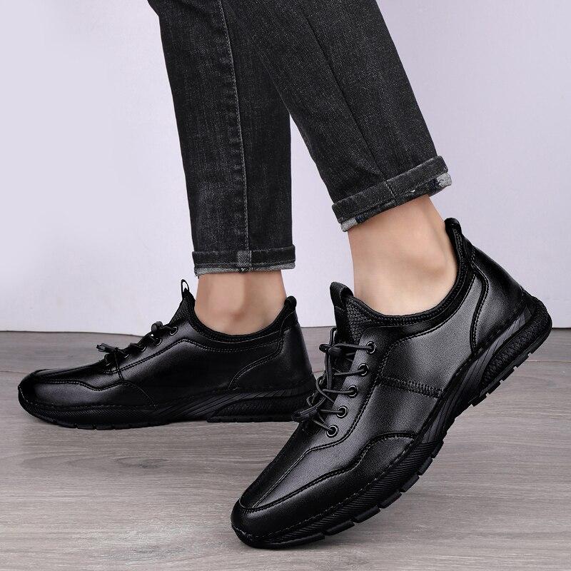 Men's Sneakers Genuine Leather Flat Shoes Fashion Handmade Sewing Shoes Men Plush Shoes Moisture Proof Outdoor Casual Shoes Men Footwear