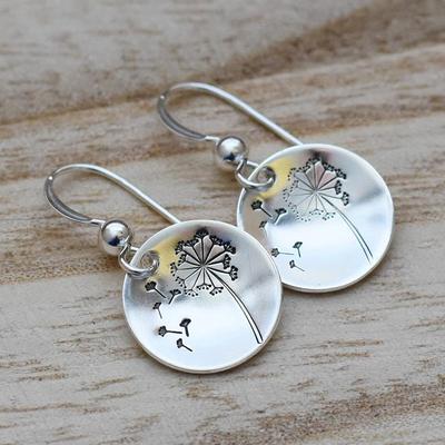 Cao Shi Simple Retro Dandelion Earrings - Ladies' Round Court Style Dangles