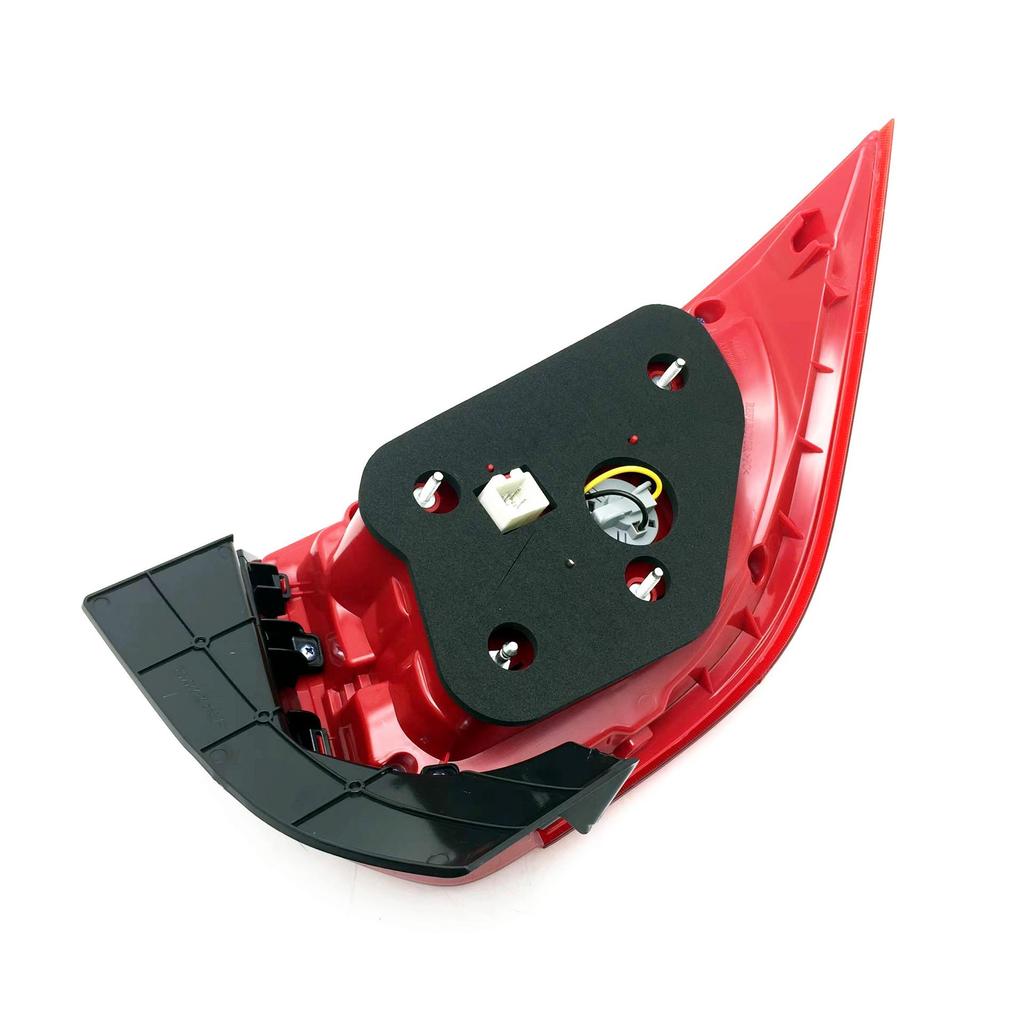 Brilliance V3 Rear Taillight Assembly with Bulb