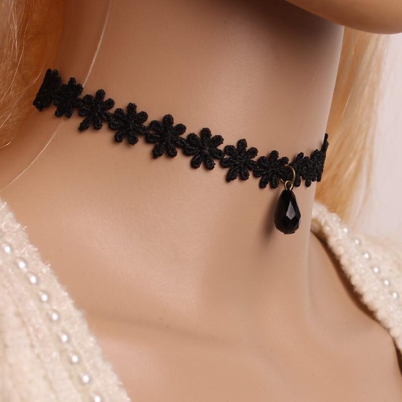Korean Fashion Velvet Choker Necklace for Women Vintage Sexy Lace Necklace with Pendants Gothic Girl Neck Jewelry Accessories