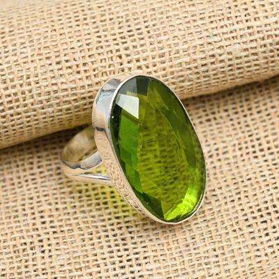 Wunderschöner handgefertigter Peridot-Edelstein-Schmuckring aus 925er Sterlingsilber für Sie