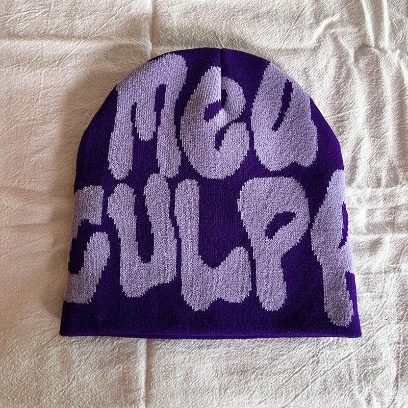 Acryl Strickmütze mit gestickten Buchstaben für Streetwear Mode in der Wintersaison