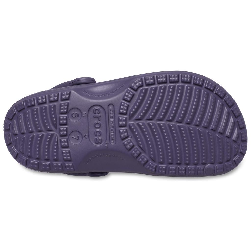 Crocs Classic clog comfortable and versatile hole shoes for men and women in aubergine colour