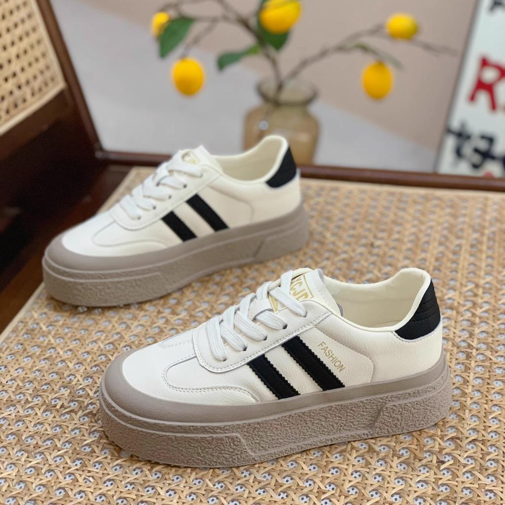 Shoes women's autumn new versatile breathable sports shoes platform heightening board shoes casual