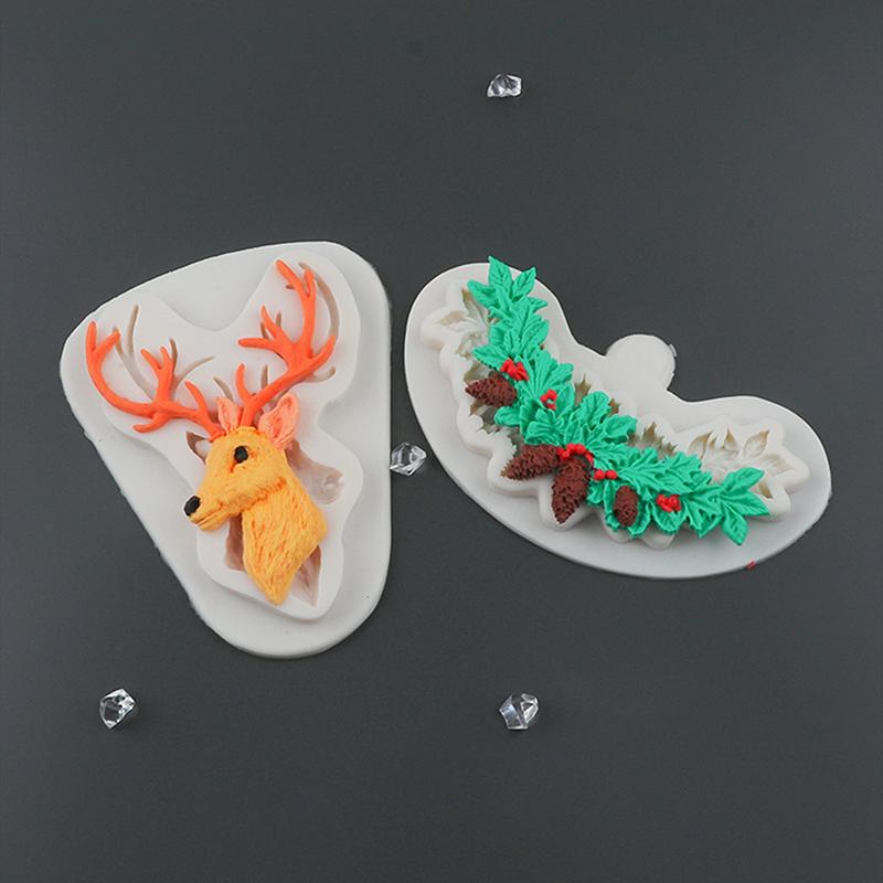 3D Christmas Reindeer/Pine Nut Leaf Wreath Silicone Mold Fondant Chocolate Mould Diy Clay Model Cake Decorating Tools Bakeware