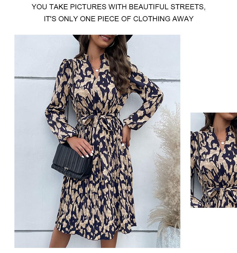 European & American V-Neck Lace-Up Slim Pleated Skirt Dress for Women - Autumn/Winter Fashion