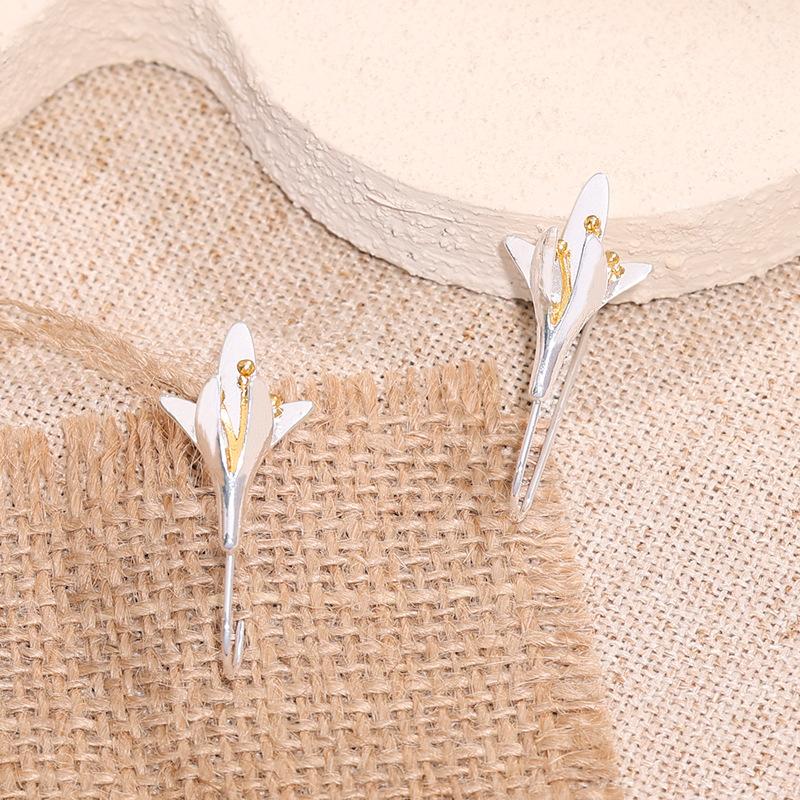 Hot-selling Lily Earrings Women's ins Wind Retro Long Temperament Flower Earline Wind Earrings