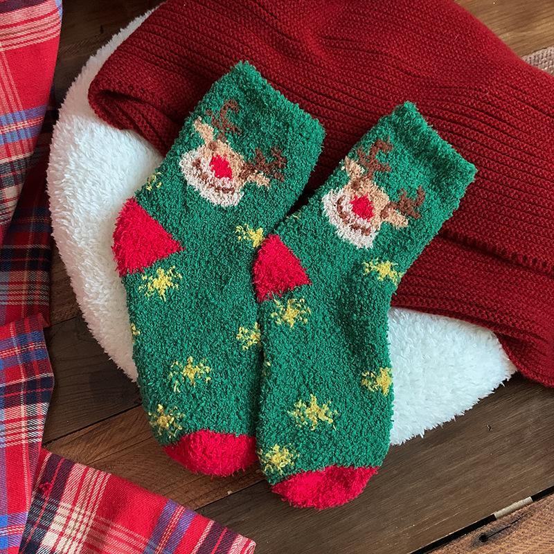 Coral Fleece Women Christmas Socks Mid Tube Socks for Adult Winter Plush Cute Ladies Thick Long Designer Socks