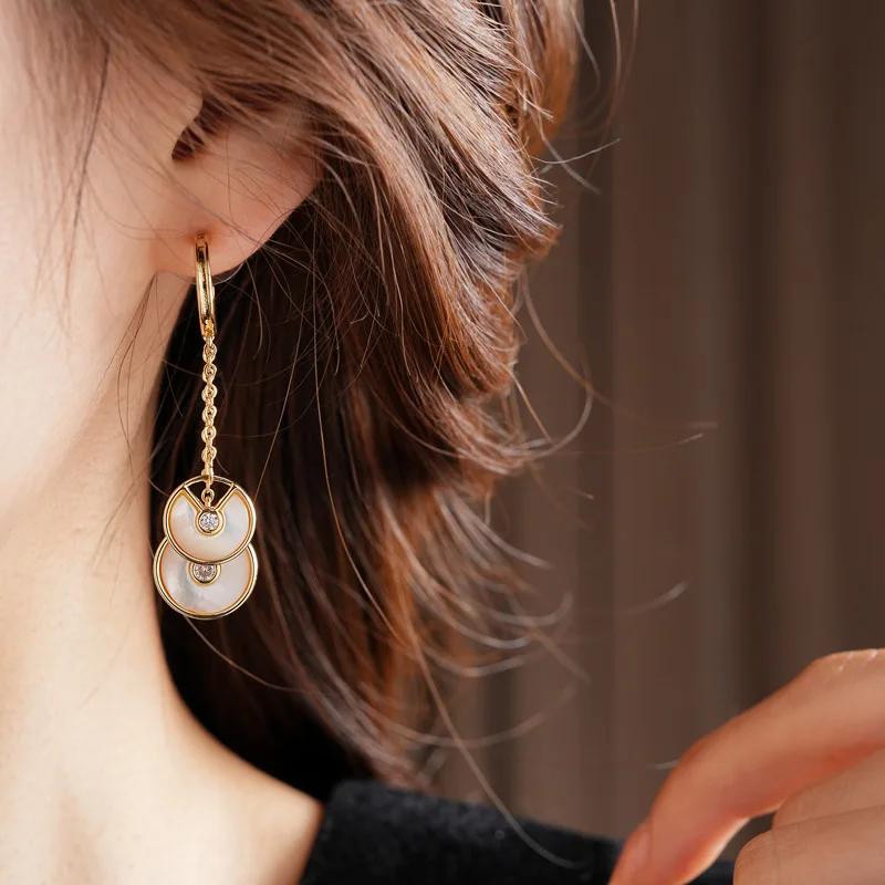 14k Vergoldete C-förmige Ohrringe für Damen Französisch Retro Fritillaria Quasten Hängeohrring High-End Mode Hochzeit Zirkon