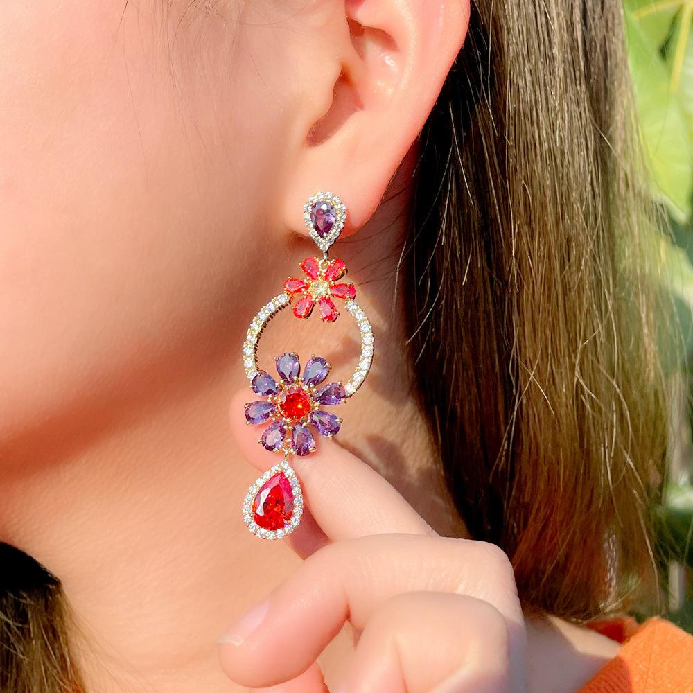 Nadelblumen-Serie Farbiger Zirkon Blume Temperament Wassertropfen-Ohrringe Lange Schmale Ohrringe Ohrringe