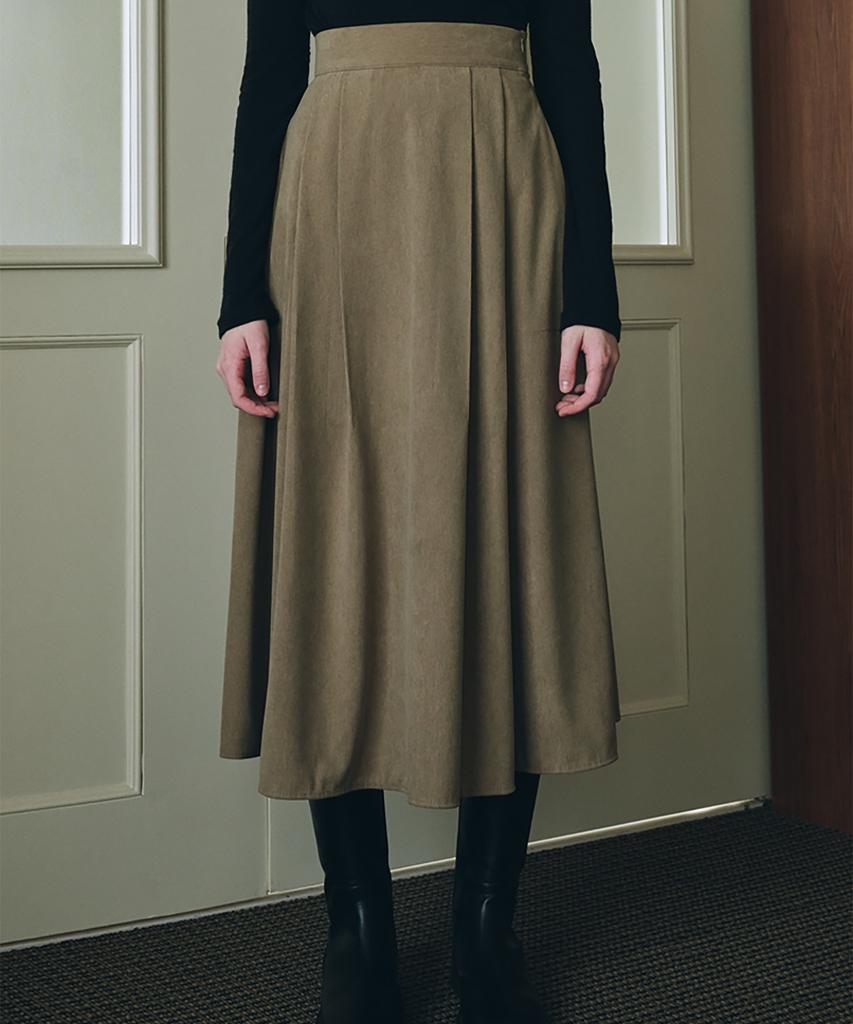 Roeil Mild Corduroy Pintuck Skirt - Khaki Beige