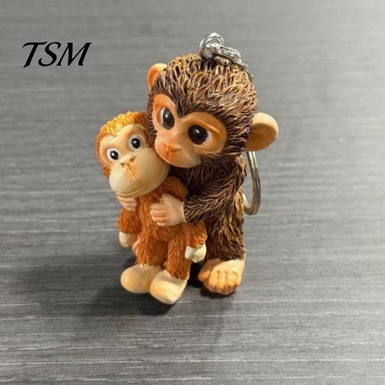 Small Monkey Lover Gift 3D Punch Keychain, Protect The Hanging Ornament, Orangutan Plush Toy Accessory Cute Resin And Keyring for Backpack Purse