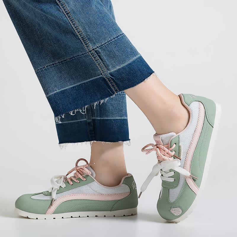 Sweet Peach Planet Retro Inner Height-increasing German Training Shoes Women's New Summer Breathable Board Shoes Versatile Thin-soled White Shoes