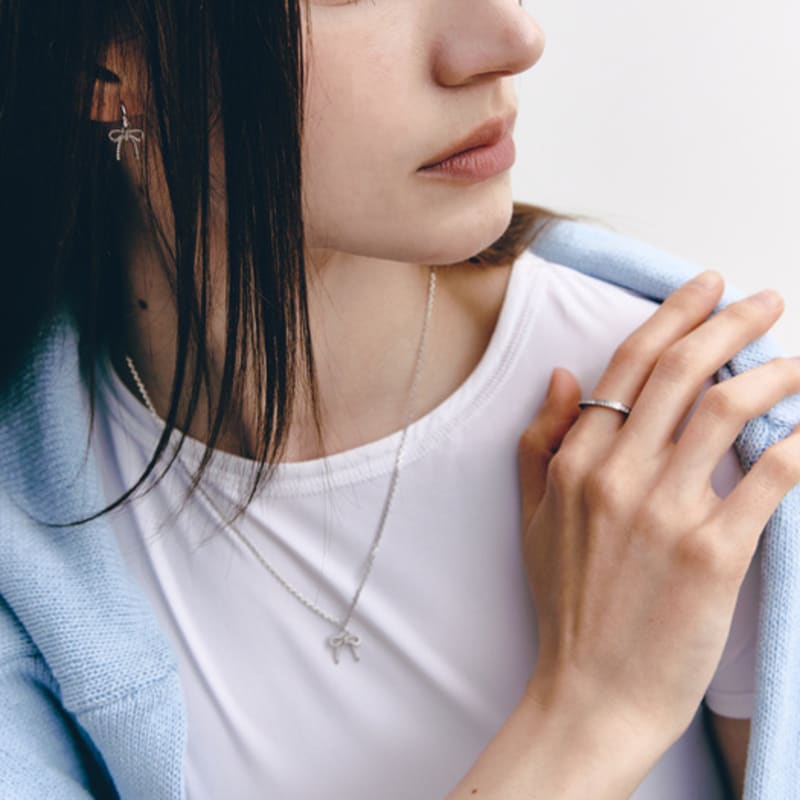 By Hyeres [925 Silver] Ribbon Twist One Touch Earrings (Silver) BH6E39653W9XXX