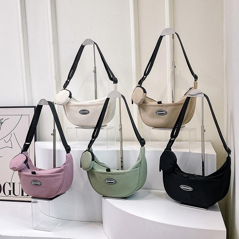 Canvas Versatile Large Capacity Crossbody Bag Simple Commuter Lightweight Shoulder Bag Sports and Leisure Student Dumpling Bag