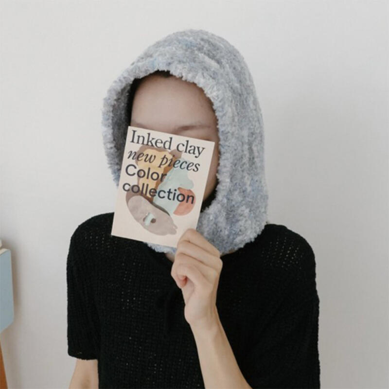 Women's Winter Hooded Beanie Button-Up Fur Hat Balaclava
