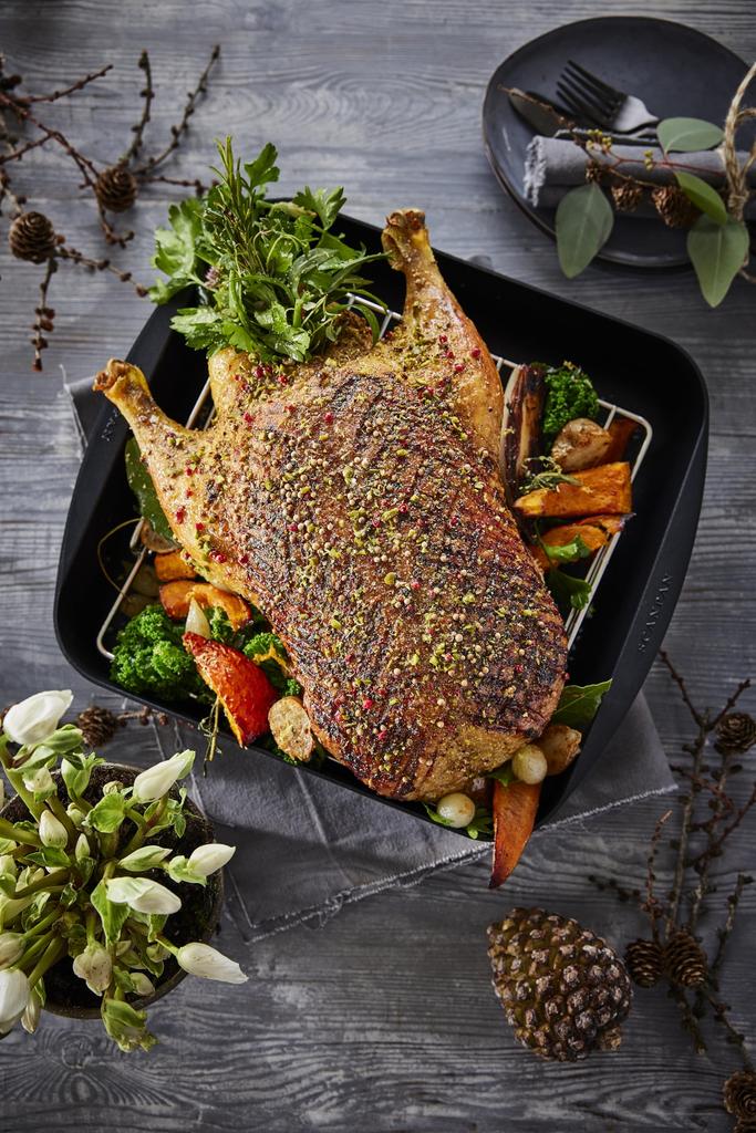 SCANPAN Bratpfanne Schwarz 32 x 32 cm TechnIQ IH Quadratisch 54403600