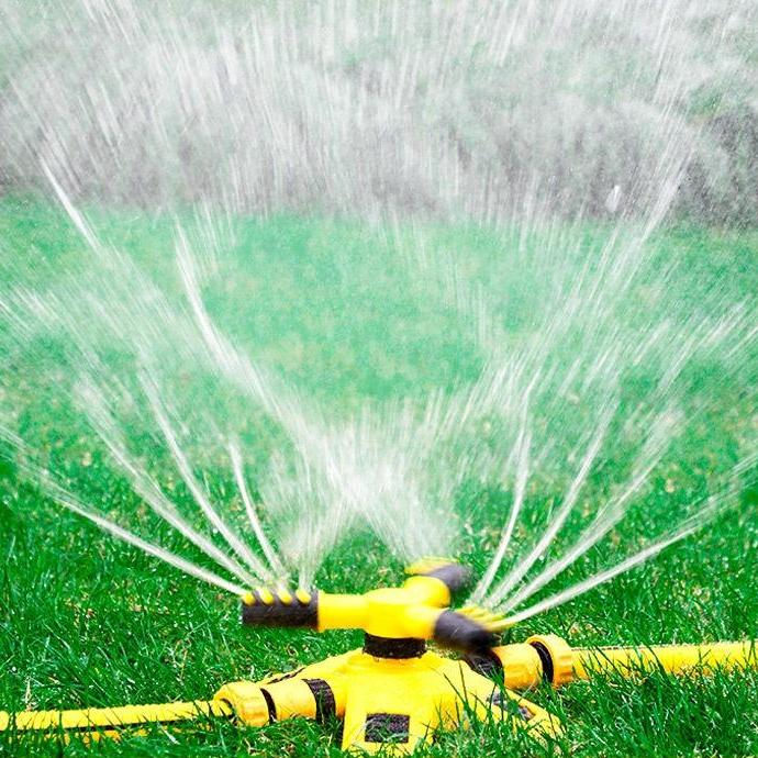 360-Grad-automatisch rotierender Drei-Zinken-Sprinkler Bewässerung Rotationssprinkler Tandemsprinkler Bewässerungsgerät