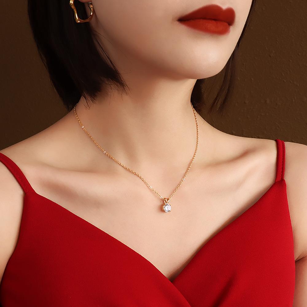 Korean Style 18K Gold-Plated Choker Necklace with Zirconia Diamond Inlay, Titanium Steel Women's Jewelry