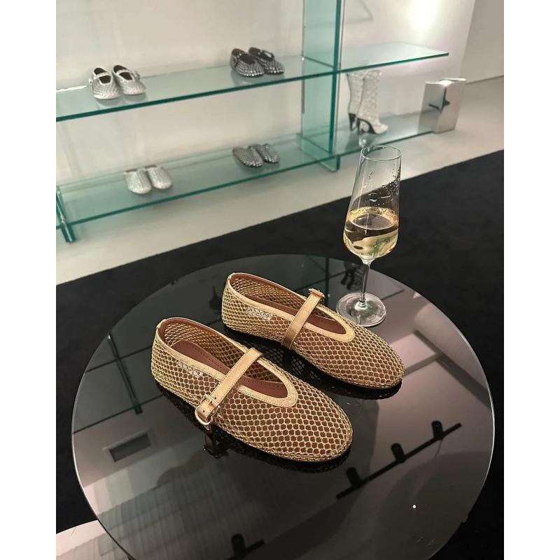 

Spot~ Leather hollow mesh sandals women s summer one-word buckle with round head flat bottom shallow mouth Mary Jane single shoes 35 золотий