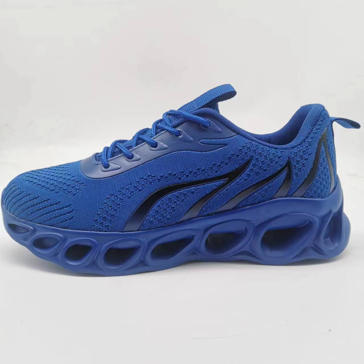 Men Sports Shoes Lightweight Fashion New Big Size Men s Shoes, Versatile Couple Leisure, Fashionable Running High Quality Material for Durability 44