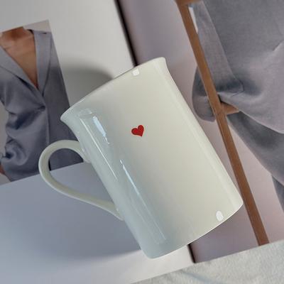 Love Heart Coffee Mug 290Ml Fine Bone China Ceramic Mug Elegant Clean Design Warm Retention for Hot Drinks Tea Latte Cocoa