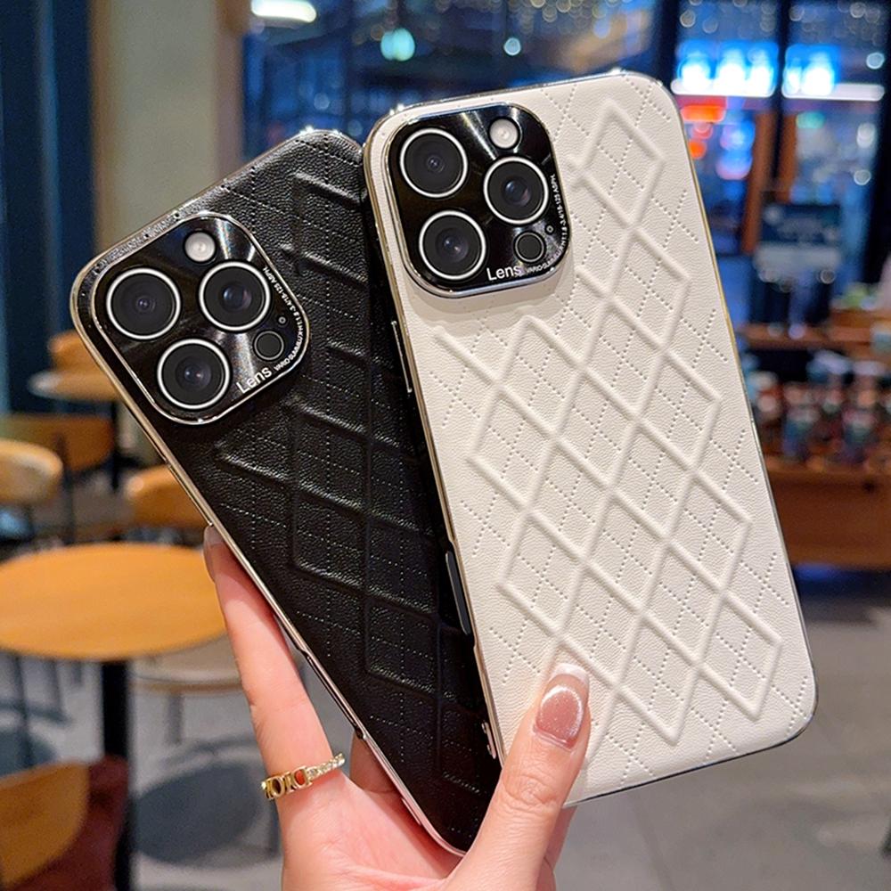 For iPhone 15 Pro Case Electroplated Silver Edge Rhombus Pattern PC + PU Leather Phone Back Cover