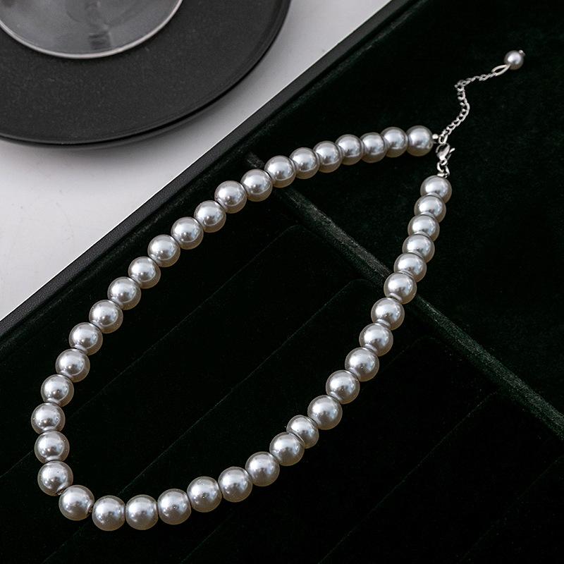 French Retro Temperament Light Luxury Imitation Pearl Necklace, Niche Design Sense High-End Pearl Chain Woman