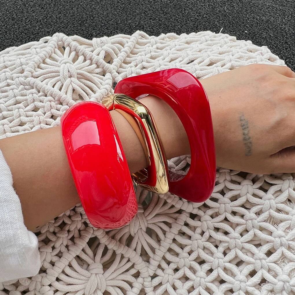IngeSight.Z 3 Style Punk Red Acrylic Resin Chunky Bangles Women On Hand 2026 New Geometric Wide Metal Bracelet Aesthetic Jewelry