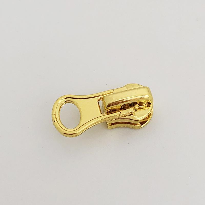 Universal Metal Zipper Puller for Duvet Covers, Backpacks, and Jackets