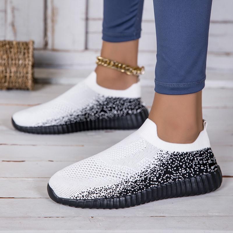 Light Elastic Walking Shoes for Women Knitted Mesh Flats Ladies Slip-ons Soft Sole Loafers Jogging Casual Sports Shoes Mother Shoes
