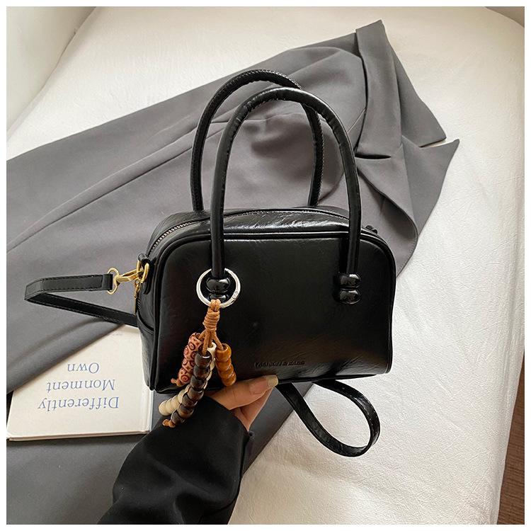 High-value Niche Foreign-style Small Square Bag Women's 2025 Autumn New Fashion Handbag Commuter Simple Shoulder Bag