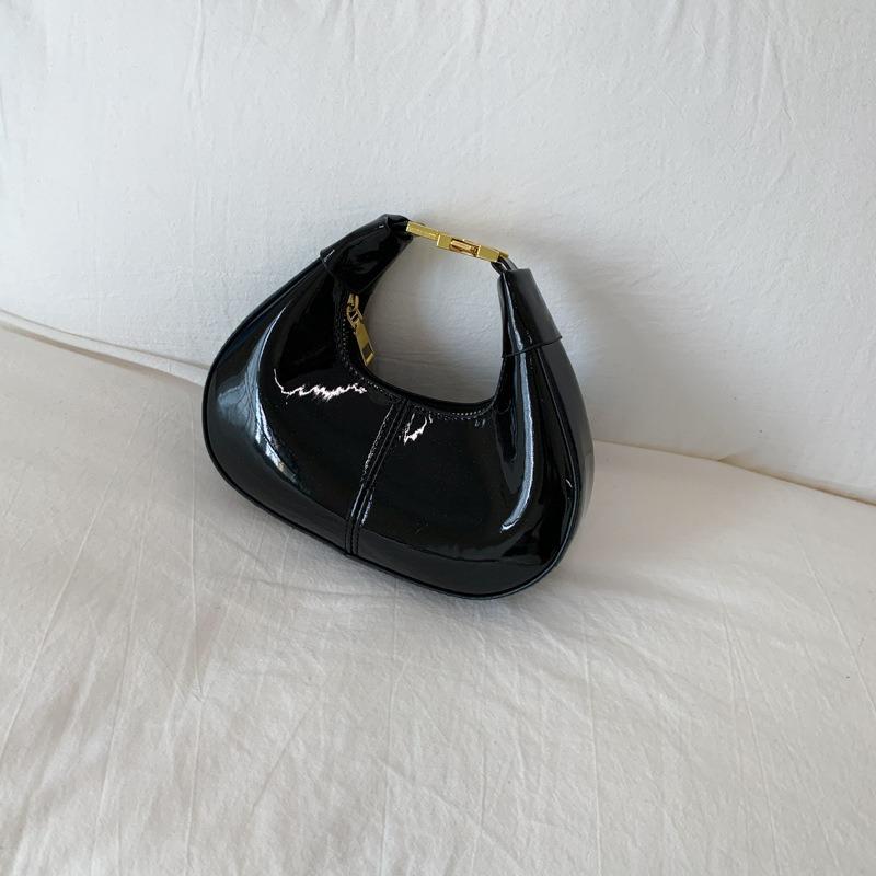 Today's Popular Bags Are Women's New Fashion Sense, One Shoulder Underarm Bag, Retro Versatile Messenger Dumpling Bag.