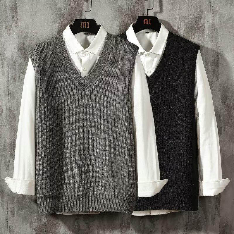 Hong Kong Style Loose Knit Vest for Men - Autumn/Winter Korean Sleeveless Jacket