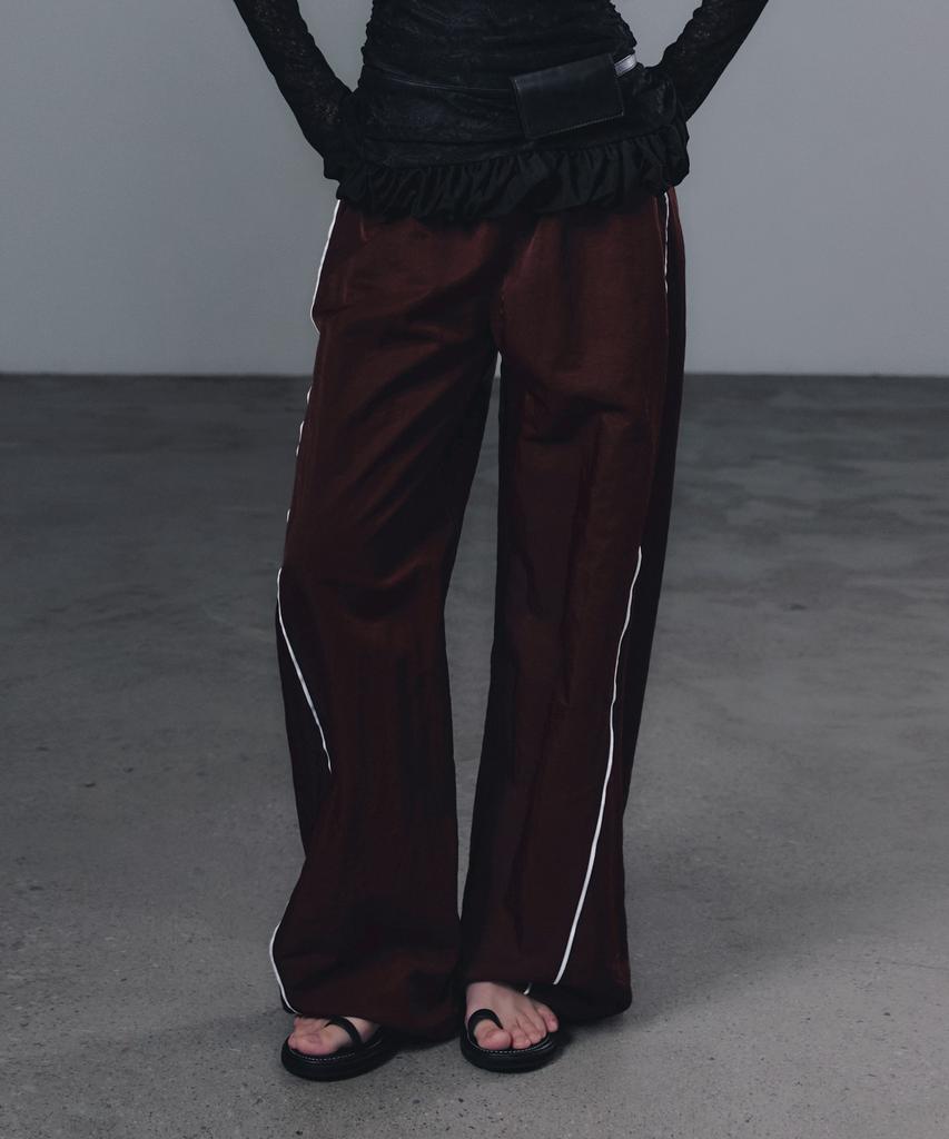 Geulouhaideu Cadit Line Elastic Waist Long Pants