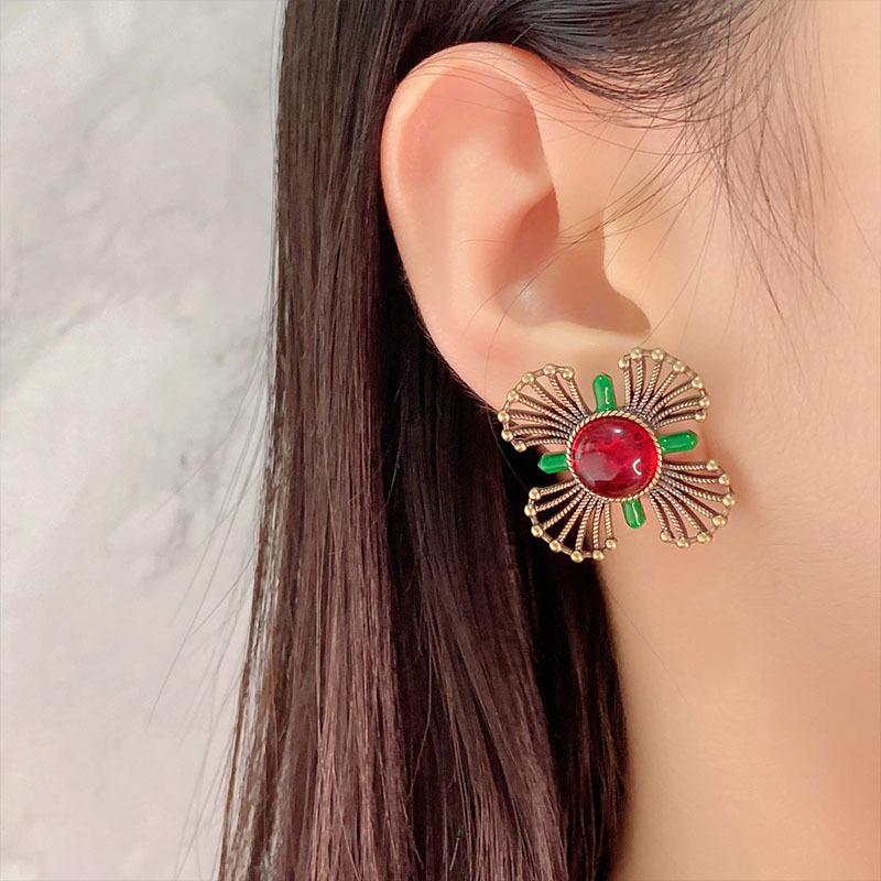 Court Retro Earrings, Enamel Dripping Oil, Gem Wind Hollow Four-Petaled Flower Stud Earrings, Ancient Style