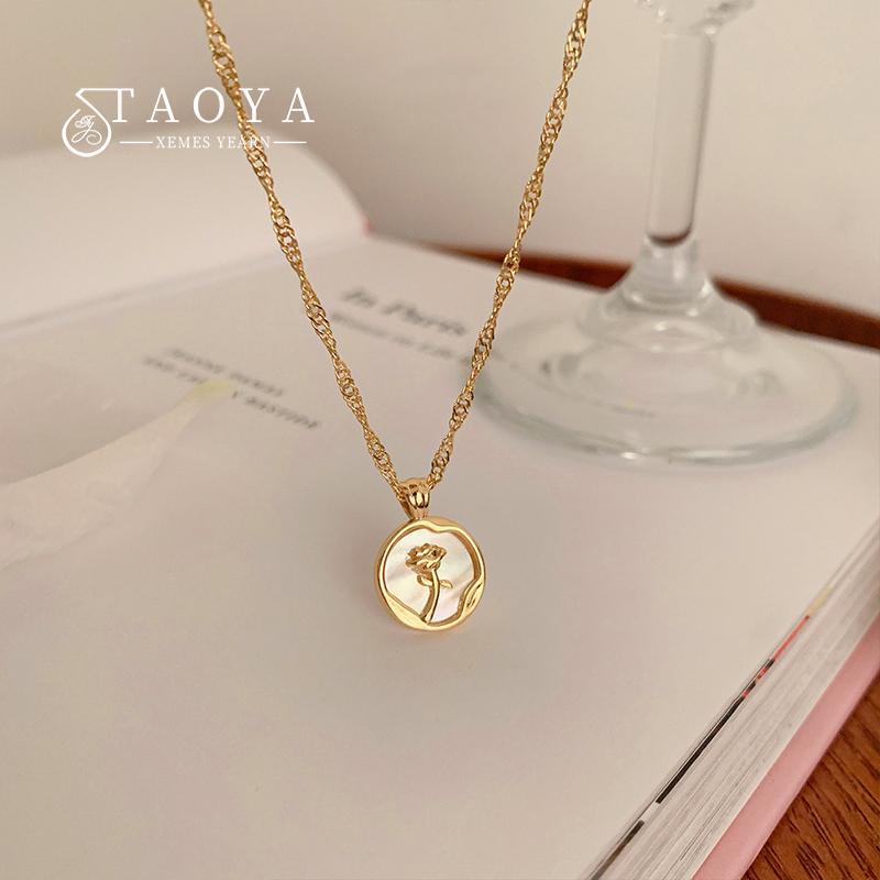 

2026 New Irregular Round Shell Metal Rose Pendant Stainless Steel Necklace For Women s Sexy Neck Chain Party Luxury Jewelry