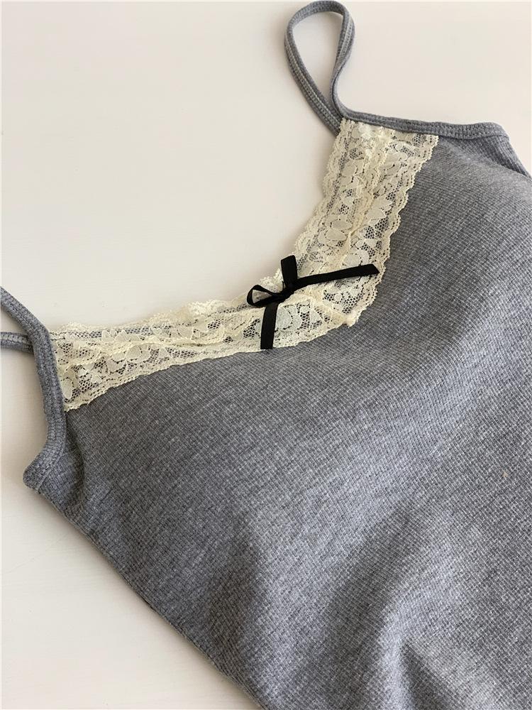 Spicy Girl Lace Bow Backless Cami with Chest Pads – Seamless Short Top